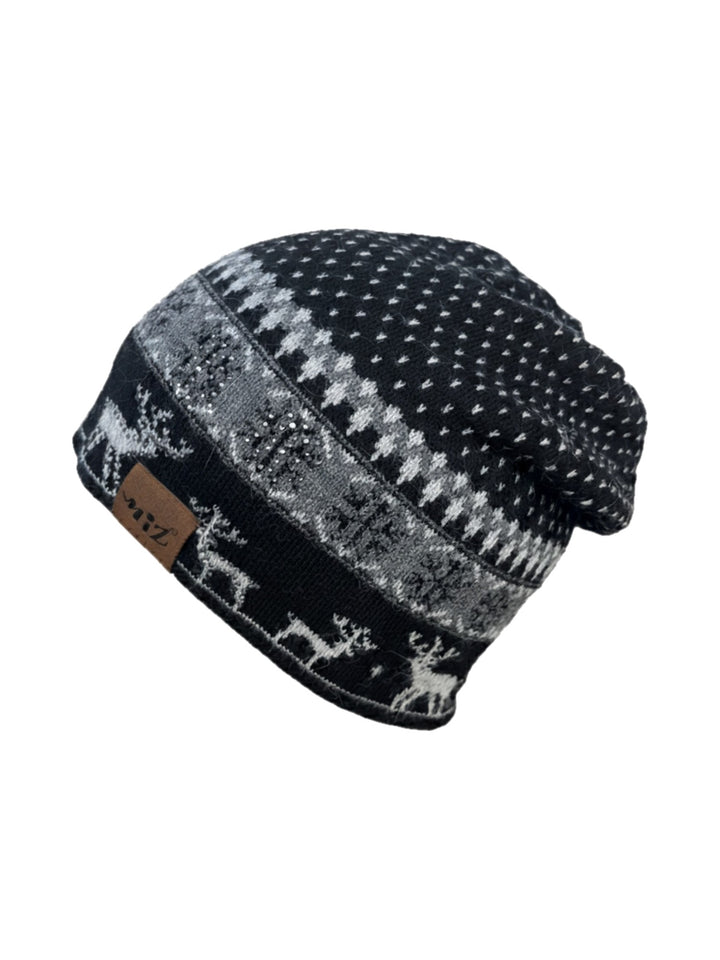 Nordic beanie with stars and reindeer in black